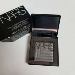 NIB NARS Dual Intensity Shadow in Titania